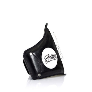 FAIRTEX BPV1 STANDARD LEATHER BELLY PAD – HOOK & LOOP WAIST WRAP - Fight Shop