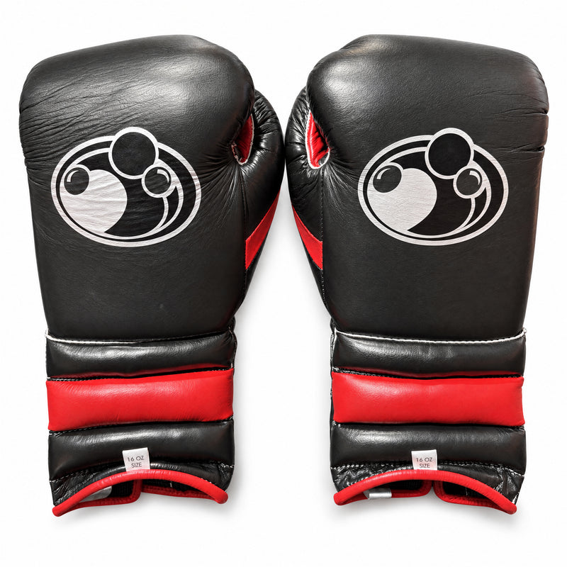 Grant Lace-Up Boxing Gloves - Black/Red